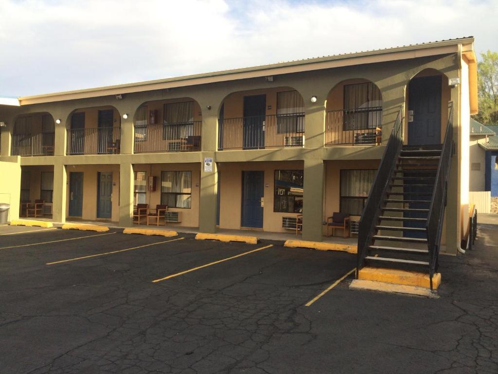 Bestway 2* Ruidoso Downs